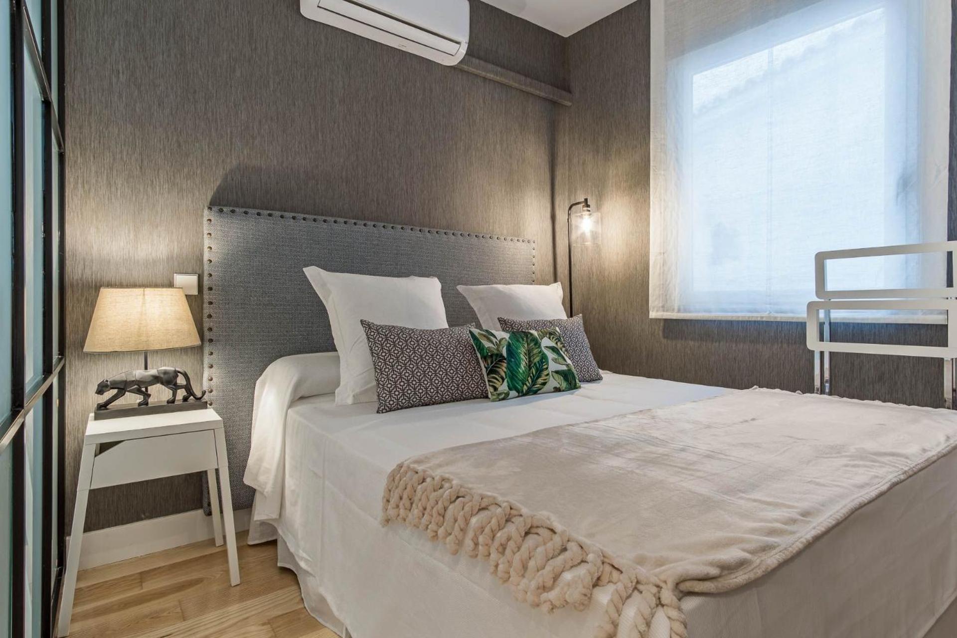 Loft En Barrio Latina Madrid La Latina VII Apartment Bagian luar foto